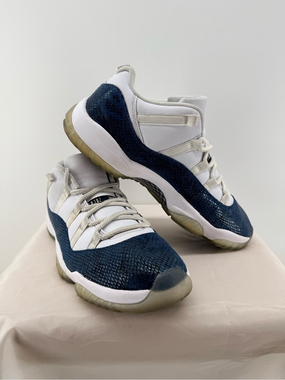 Jordan 11 Low LeSnake Navy Size 11M